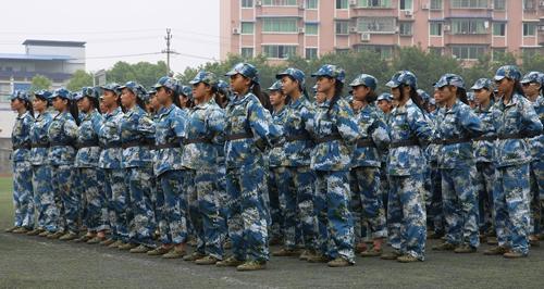 重慶長壽衛(wèi)生學校2018年報名條件、招生對象