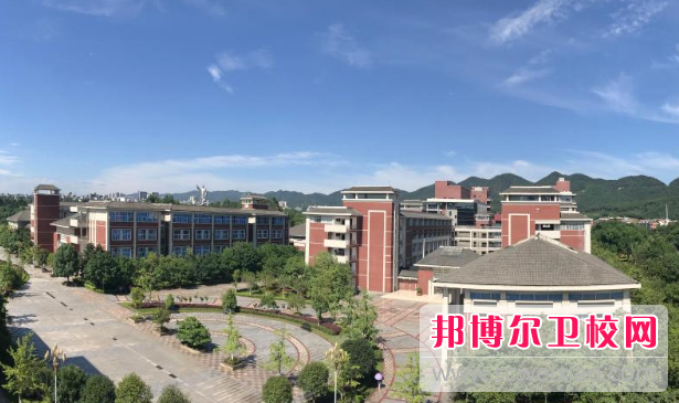 重慶醫(yī)科大學(xué)2022年招生辦聯(lián)系電話